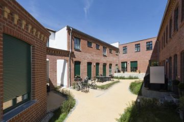 Hochwertig sanierte 4-Zimmer-Maisonettewohnung mit 2 Gärten und Terrassen!, 04318 Leipzig, Maisonettewohnung