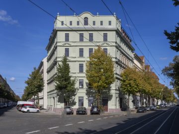 Traumhafte 4-Zimmerwohnung im Denkmalgeschützten Altbau mit Loggia, 04347 Leipzig, Maisonettewohnung