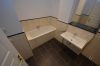 Hochwertig sanierte 4-Zimmerwohnung mit Terrasse! - DSC_0034