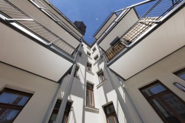 Sanierte denkmalgeschützte Altbauwohnung mit Balkon und Gartenanteil !, 09113 Chemnitz, Wohnung