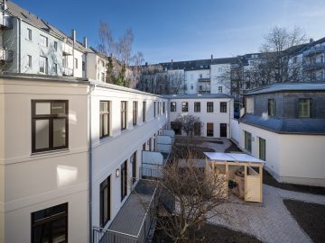 HOFGEBÄUDE – sanierte Wohnung mit Fußbodenheizung, Parkett und Terrasse!, 09130 Chemnitz, Maisonettewohnung