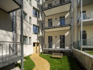 Traumhafte Dachgeschoss-Maisonettenwohnung mit Fußboheizung, Balkon und Parkett !, 09130 Chemnitz, Maisonettewohnung