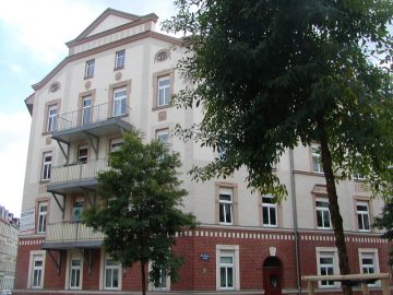 Sanierte Wohnung mit Balkon, neuer EBK und Stellplatz im Stadtteil Schleußig !, 04229 Leipzig, Wohnung