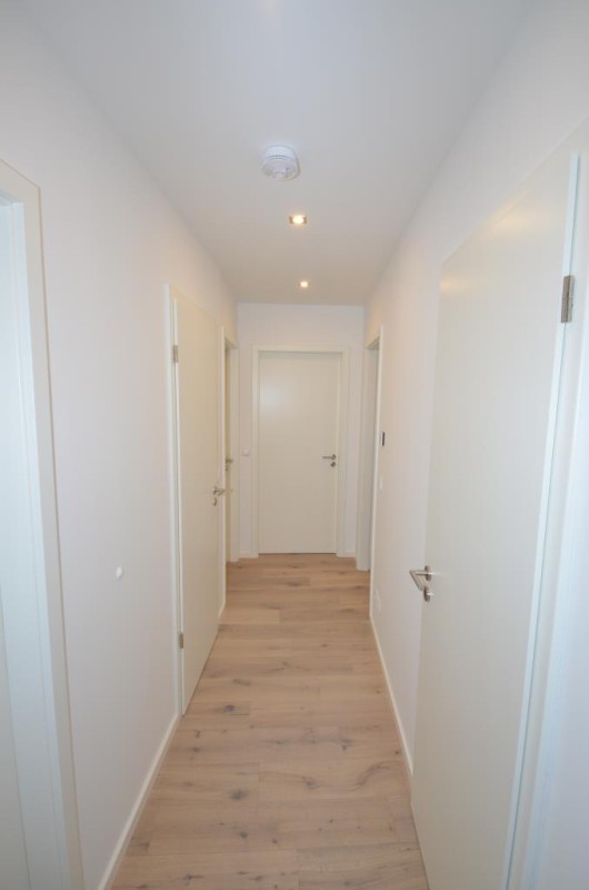 Traumhafter Neubau mit Fußbodenheizung und Loggia ! - Foto 4