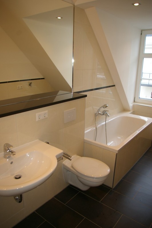 Wunderschöne 2-Zimmer-Wohnung im sanierten Fabrikgebäude mit Loggia - Photo 1