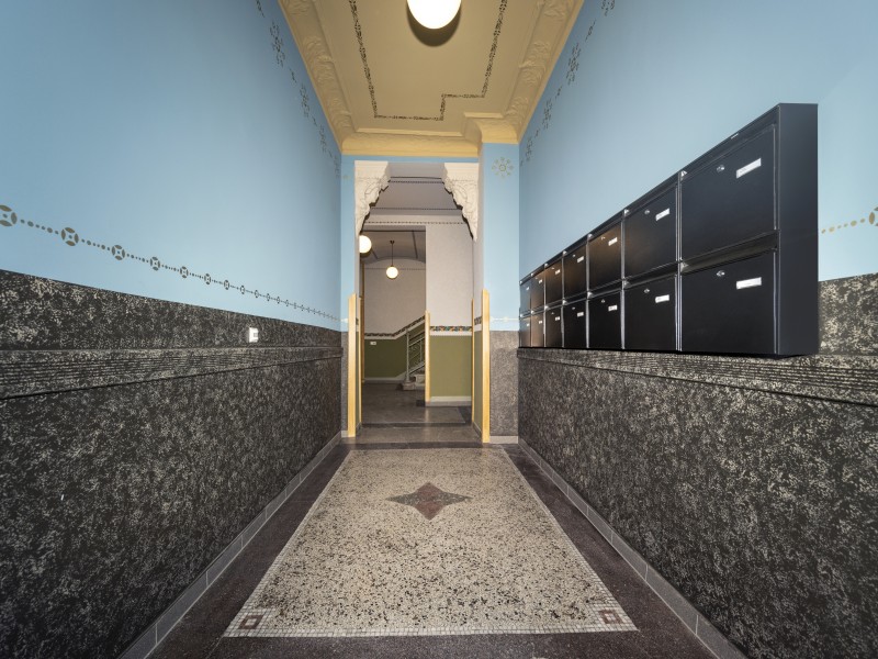 Sanierte 4-Zimmerwohnung im denkmalgeschützten Objekt mit Fußbodenheizung und Parkett ! - Photo 1