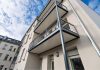 Hochwertig sanierter Altbau mit 2 Balkonen, Parkett und Fußbodenheizung ! - aug10