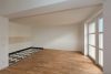 Hochwertig sanierter Altbau mit 2 Balkonen, Parkett und Fußbodenheizung ! - Musterbild_offeneKüche4