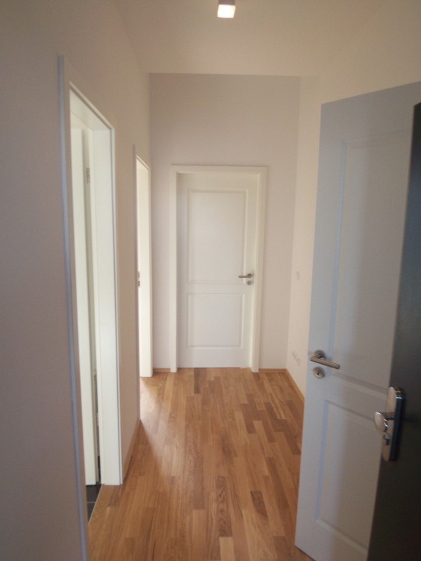 Wunderschöne 2-Zimmer-Wohnung im sanierten Fabrikgebäude mit Balkon ! - Photo 2
