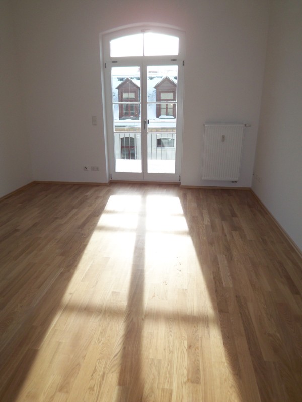 Wunderschöne 2-Zimmer-Wohnung im sanierten Fabrikgebäude mit Balkon ! - Photo 1
