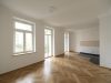 Traumhafte Dachgeschoss-Maisonettenwohnung mit Fußboheizung, Balkon und Parkett ! - tschai wohnung klein