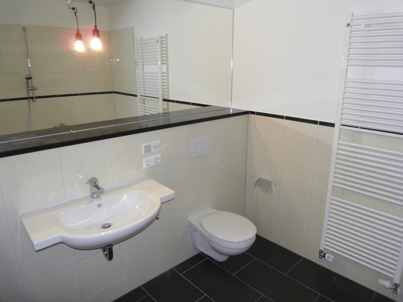 Traumhafte 2-Zimmer-Wohnung im sanierten Fabrikgebäude mit Balkon! - Photo 3