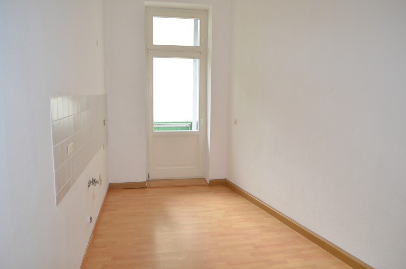 Sanierte 2,5-Zimmerwohnung mit Balkon am Connewitzer-Kreuz ! - Photo 2