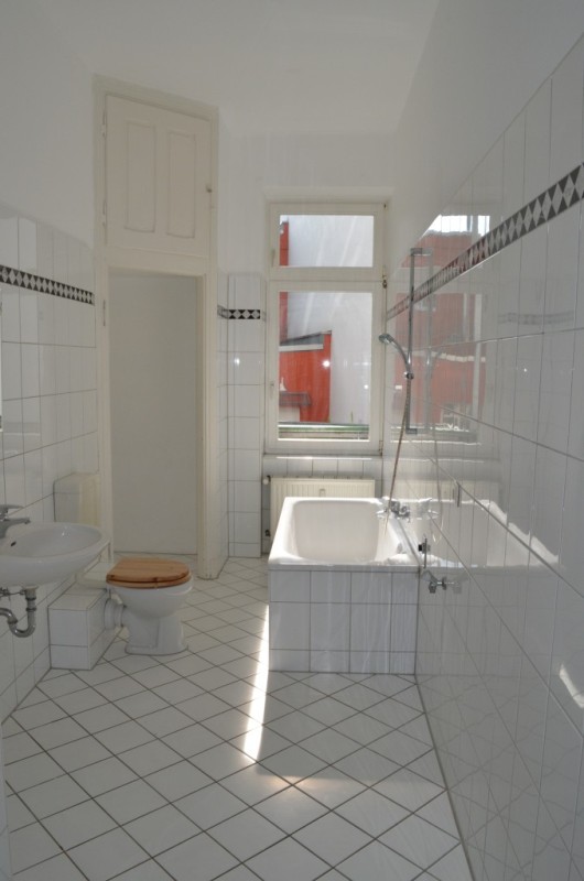 Sanierte 2,5-Zimmerwohnung mit Balkon am Connewitzer-Kreuz ! - Photo 3