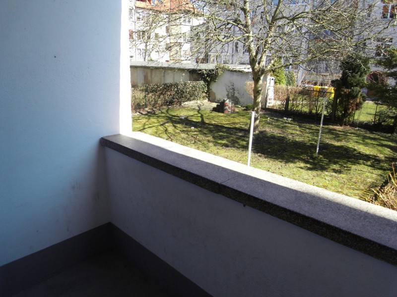Sanierte Altbauwohnung im grünen Großzschocher ! - Foto 3
