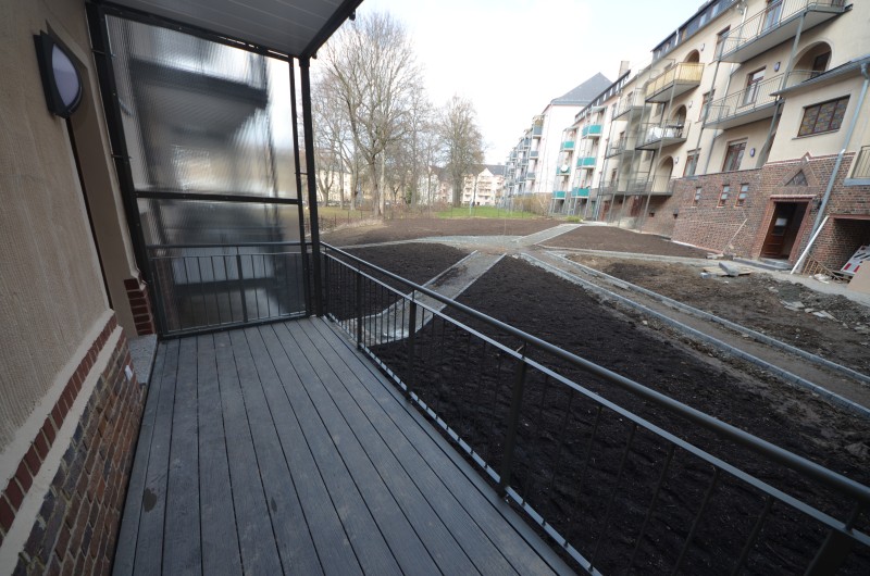 Denkmalgeschützte Altbauwohnung mit Fußbodenheizung und Parkett ! - Foto 2