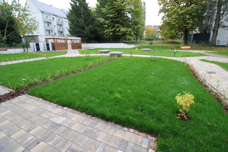 Erstbezug : Exklusiver Neubau im Zentrum mit Garten, Terrasse, Fußbodenheizung und Parkett! - Photo 2