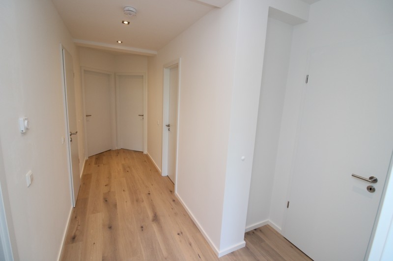 Erstbezug : Exklusiver Neubau im Zentrum mit Garten, Terrasse, Fußbodenheizung und Parkett! - Photo 5