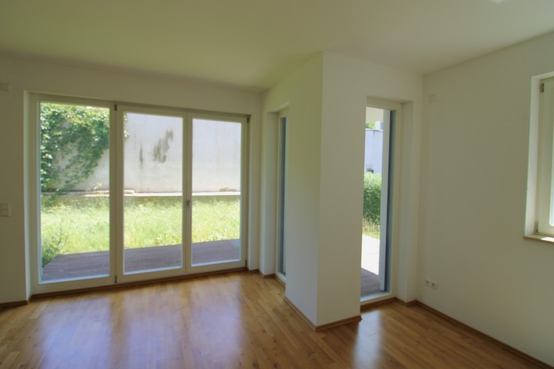 Traumhafte Wohnung mit Garten im Areal der ehemaligen Kunstdruckanstalt Dr. Trenkler – Co ! - Photo 1