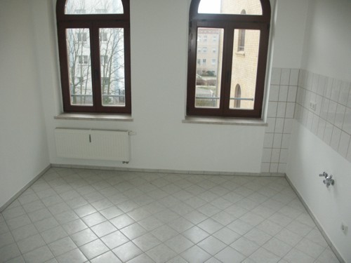 Helle, freundliche 3-Zimmerwohnung mit Laminatfußboden ! - Photo 1