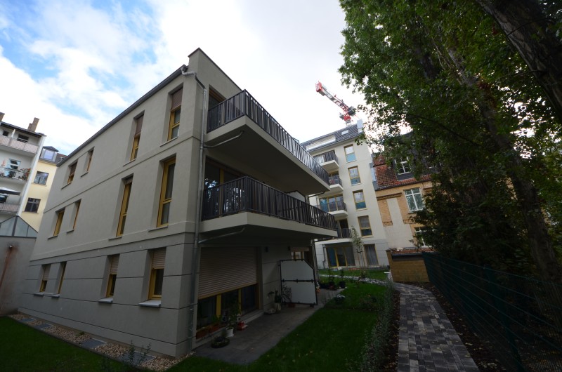 HOFGEBÄUDE – Neubau im Zentrum-Süd! 2-Zimmerwohnung im EG mit Terrasse und Garten - Foto 4