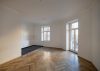 Traumhafte sanierte 3-Zimmerwohnung mit Fußbodenheizung, Parkett, Balkon und Aufzug! - k-C-UHLANDSTR18_ 0016