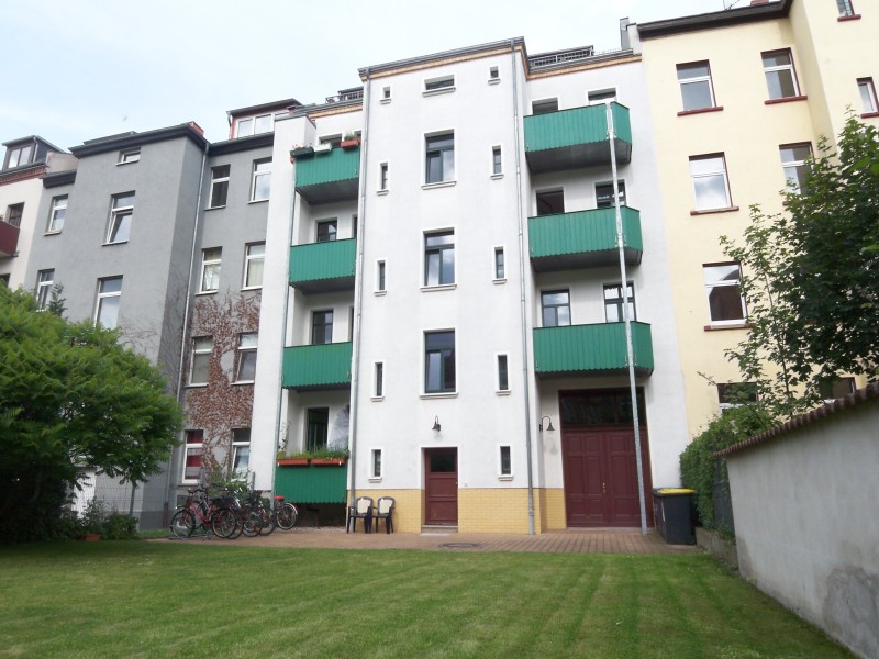 Sanierte 2-Zimmerwohnung mit Balkon und Laminatfußboden ! - Photo 3