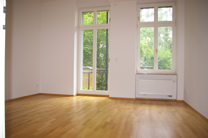 Helle 3-Zimmerwohnung mit Balkon und Parkettboden in Zentrum-Nord ! - Photo 1