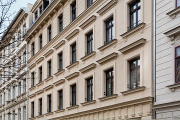 Hochwertig sanierte 3-Zimmer-Wohnung im denkmalgeschützten Altbau Nähe Stünzer Park !, 04315 Leipzig, Etagenwohnung