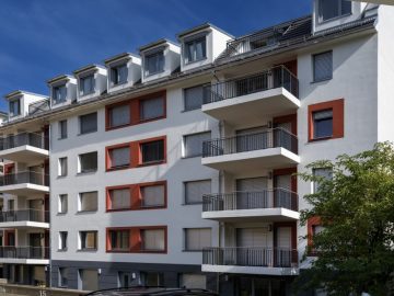 Wunderschöne Erdgeschoss-Wohnung mit Terrasse und Garten !, 04318 Leipzig, Erdgeschosswohnung
