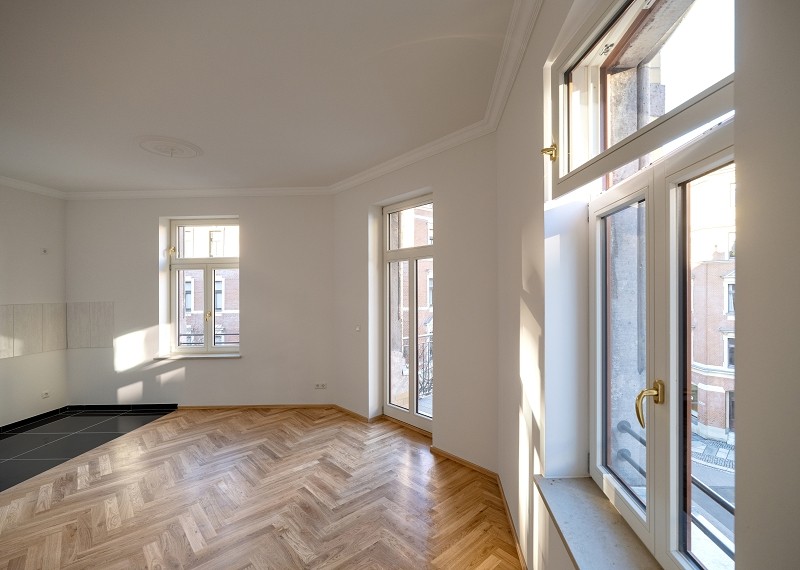 Hochwertig sanierte 3-Zimmerwohnung mit Fußbodenheizung, Parkett, Balkon und Aufzug! - Foto 1