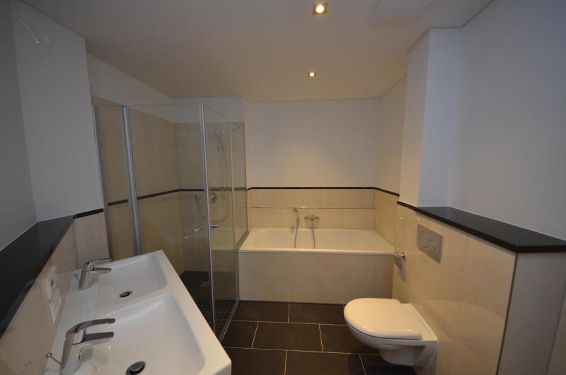 Traumhafte 4-Zimmerwohnung im Neubau mit Aufzug, Parkett, Balkon ! - Photo 3