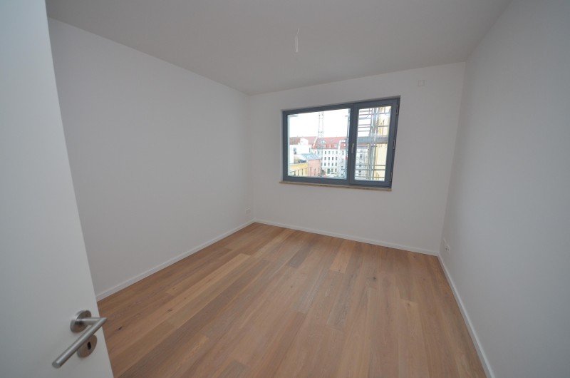 Traumhafte 4-Zimmerwohnung im Neubau mit Aufzug, Parkett, Balkon ! - Photo 2