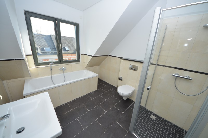 Exklusiver Neubau mit Balkon/PARKETT/Fußbodenheizung auf dem Kaßberg! - Photo 4
