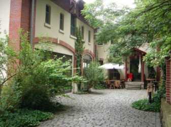 Stadthaus-Idylle im Bachviertel: Wunderschöne Doppelhaushälfte im grünen Herzen Leipzigs - Photo 4
