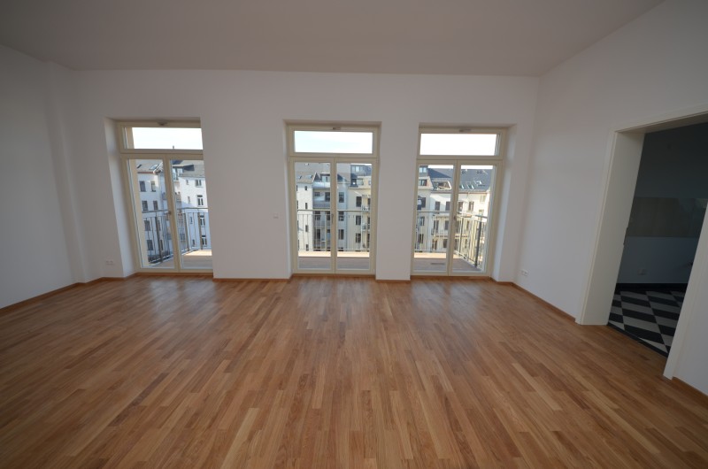 Traumwohnung mit Fußbodenheizung, Balkon und Garten im denkmalgeschützten HOFGEBÄUDE am Kaßberg ! - Foto 2