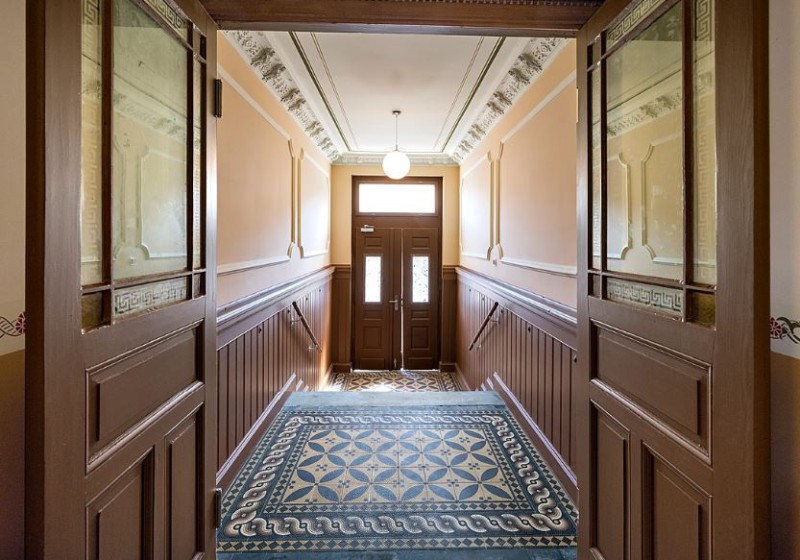 Hochwertig sanierter Altbau mit Parkett und Fußbodenheizung ! - Photo 4