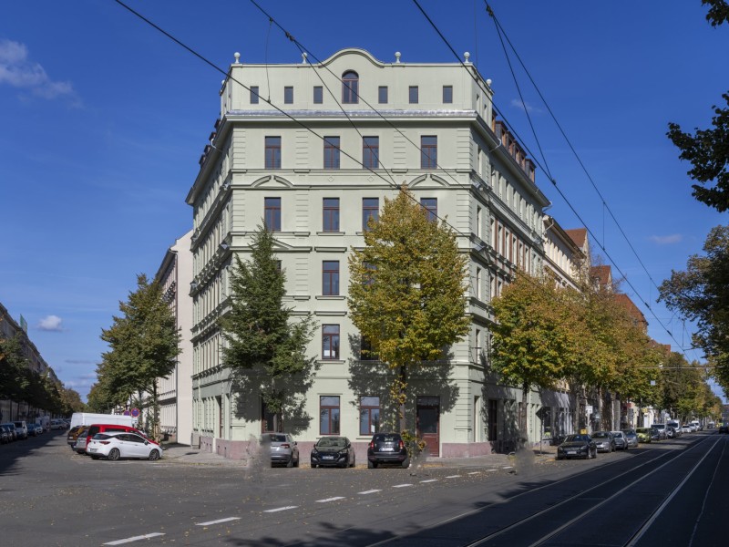 Traumhafte 4-Zimmerwohnung im denkmalgeschützten Altbau mit Balkon - Foto 4