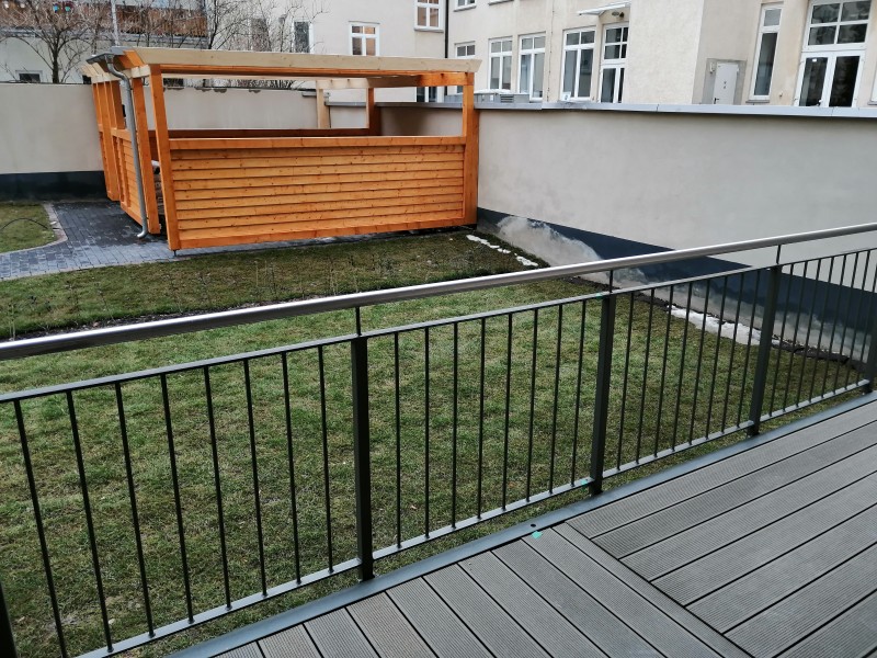 Denkmalgeschütztes Objekt mit Balkon, Garten und Fußbodenheizung! - Photo 4