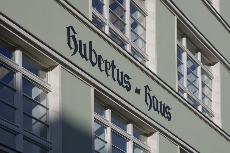 Moderne 3-Zimmerwohnung im traditionellen ‚HUBERTUS HAUS‘ ! - Photo 4