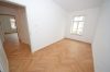 Sanierter denkmalgeschützter Altbau mit BALKON/PARKETT/FuboHeizung ! - DSC_0013