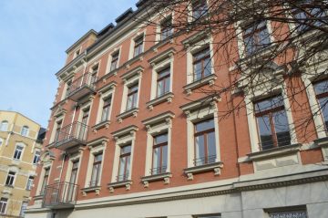 Sanierter denkmalgeschützter Altbau mit BALKON/PARKETT/FuboHeizung !, 09113 Chemnitz, Wohnung