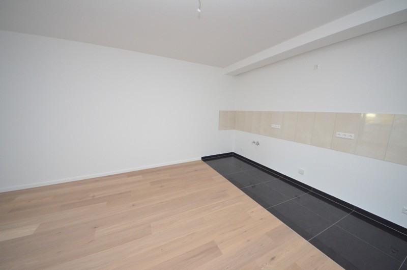 Traumhafte 4-Zimmerwohnung im Neubau mit Aufzug, Fussbodenheizung, Parkett, Balkon! - Photo 2