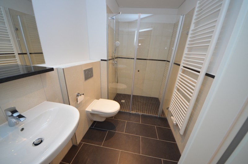 Traumhafte 4-Zimmerwohnung im Neubau mit Aufzug, Fussbodenheizung, Parkett, Balkon! - Photo 4