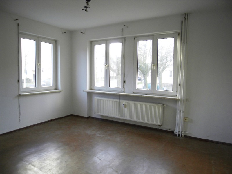 Teilsanierte Wohnung im beliebten Süden Leipzigs ! - Photo 1