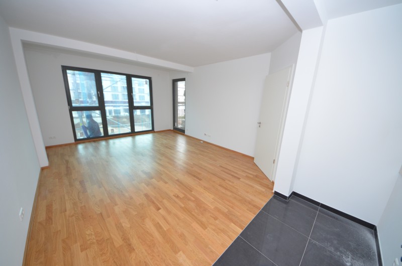 Exklusive 5-Zimmerwohnung im Neubau mit Balkon/PARKETT/FuboHeizung ! - Foto 1